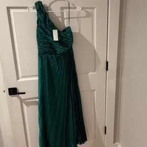 Abercrombie & Fitch Green One-Shoulder Midi Dress